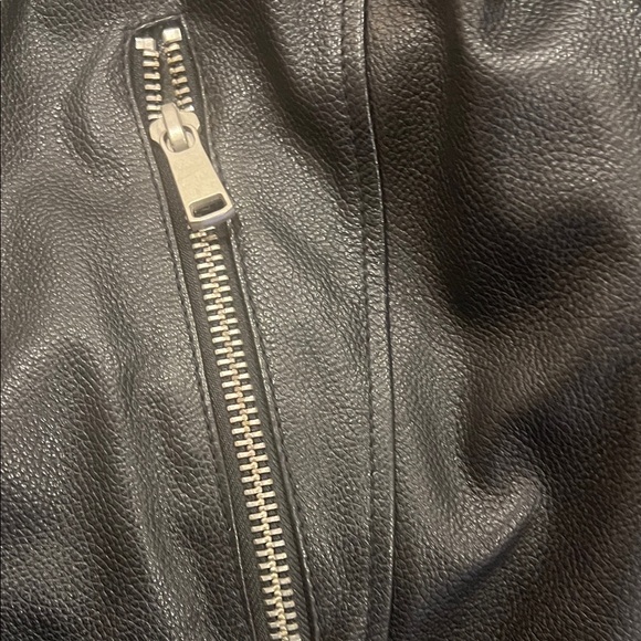 Wilsons Leather Women’s Black Motorcycle Jacket - Picture 16 of 16